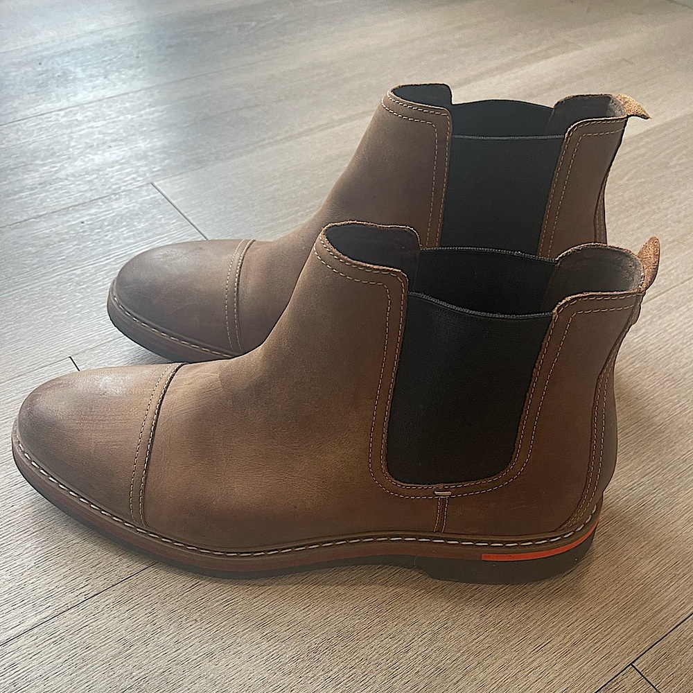 Cole Haan Men’s Chelsea Boot, Size 9.5